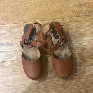 Swedish Clogs! Normal wear - so comply